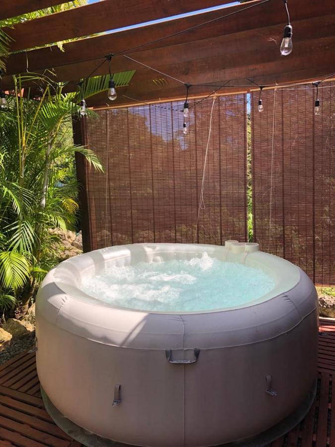 Eden Chalet, Spa Privatif Les Abymes Extérieur photo